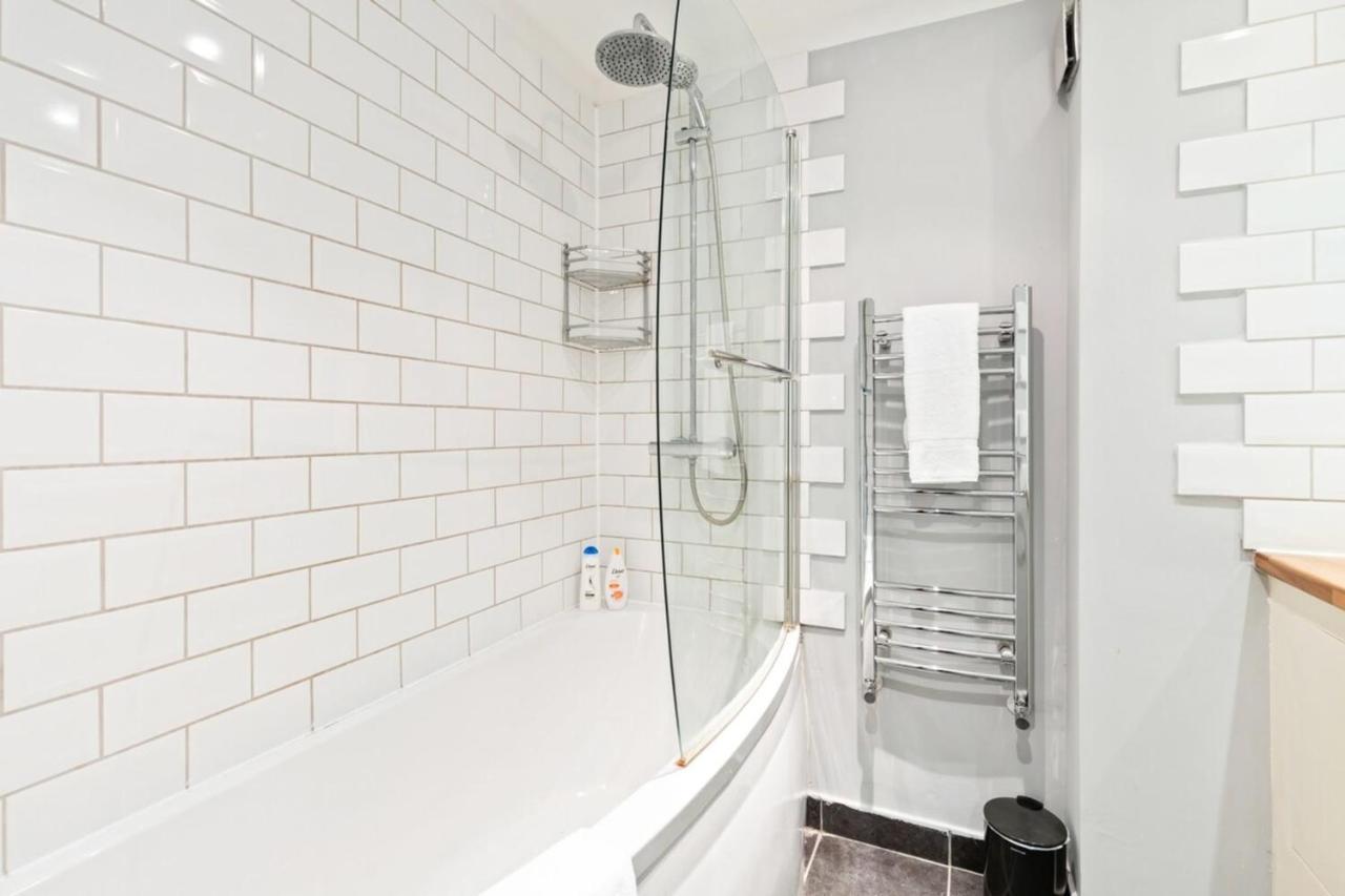 Spacious 2 Bedroom Apartment In Cricklewood Londýn Exteriér fotografie