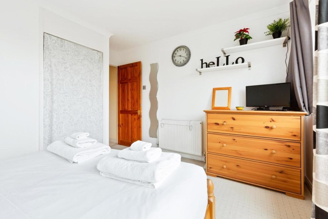 Spacious 2 Bedroom Apartment In Cricklewood Londýn Exteriér fotografie