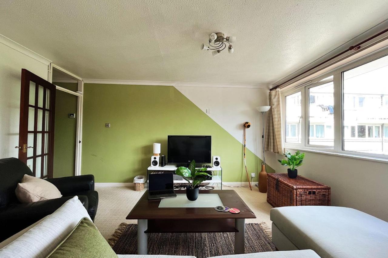 Spacious 2 Bedroom Apartment In Cricklewood Londýn Exteriér fotografie